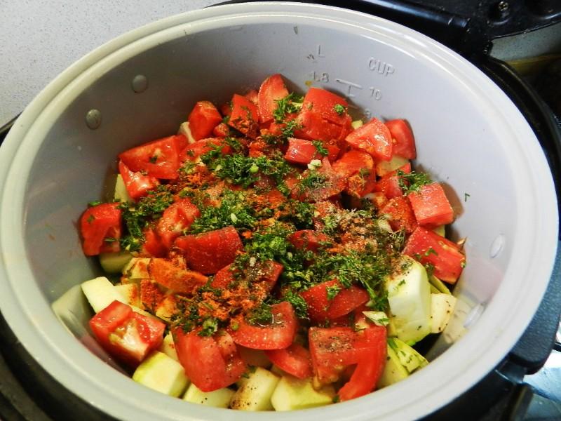 Овощное рагу с баклажанами в мультиварке: рецепты приготовления с мясом и кабачками