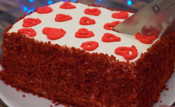 Торт красный бархат прямоугольной формы