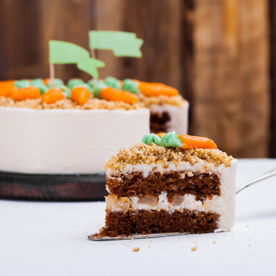 Десерт: морковный торт