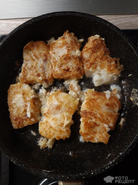 Рецепт: Филе палтуса в кляре - Вкусное блюдо, приготовленное в сковороде.