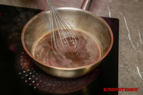 Хрусткі баклажани в кисло-солодкому соусі: рецепт овочів в азійському стилі від Євгена Клопотенка